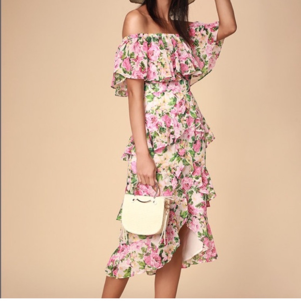 Wayf size small off the shoulder dress. Worn once.